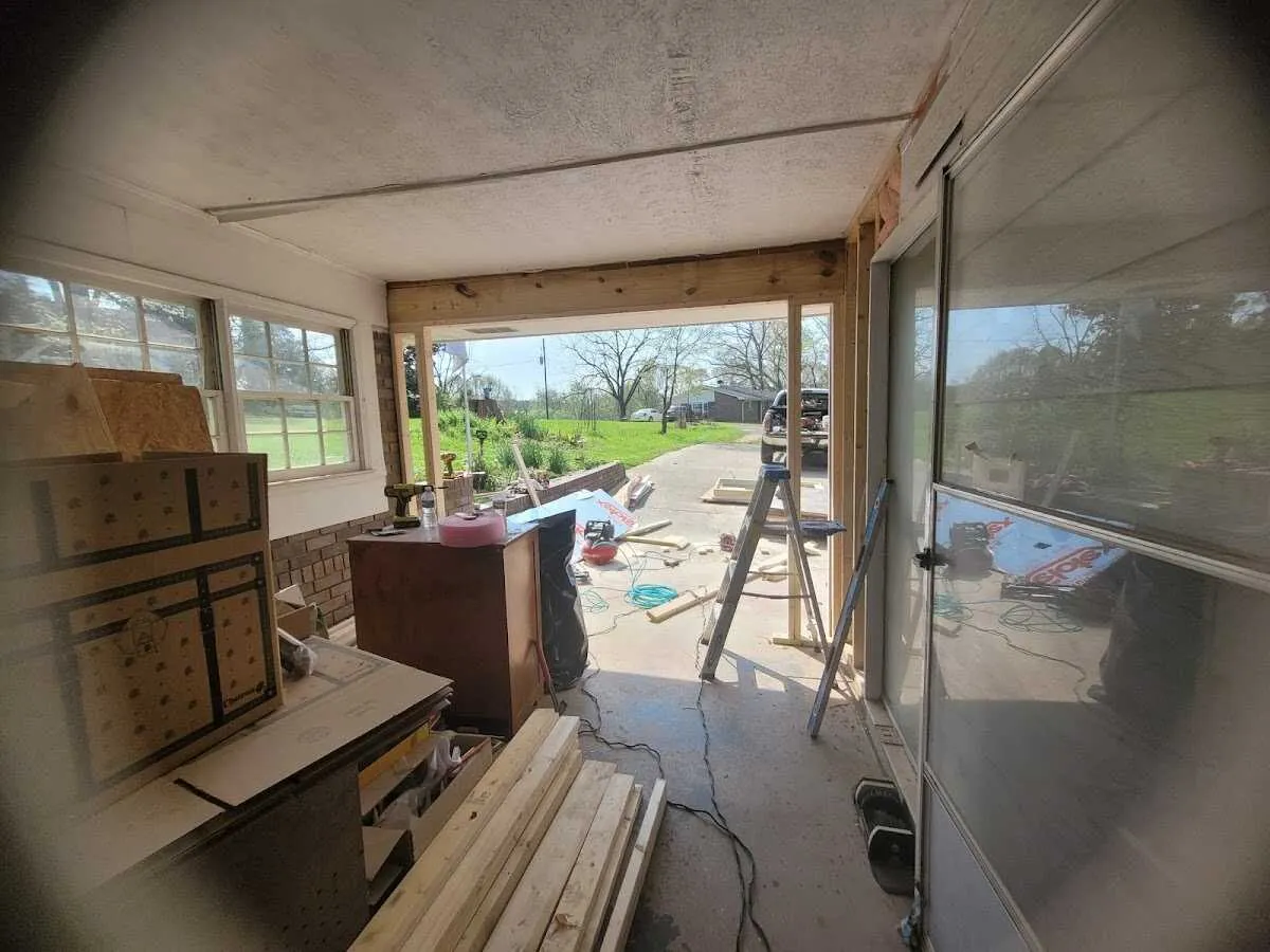 Air movers and dehumidifier for Drying & Dehumidification in West Hattiesburg